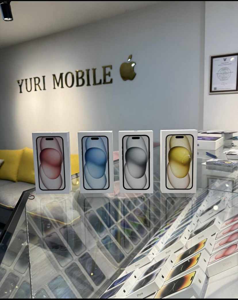 FOR SALES- UNLOCKED APPLE IPHONE 15PRO MAX 15PRO 15 ALL COLORS AVAILABLE.